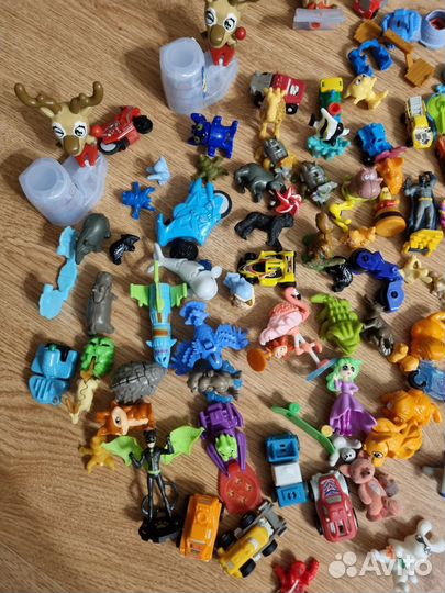 Игрушки из киндер сюрприза пакетом