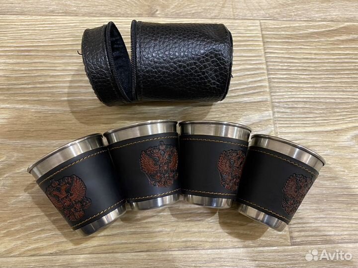 Фляжки и стопки походные под алкоголь