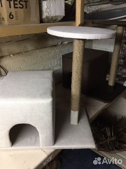 Домик для кошки с когтеточкой, новый