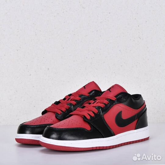 Кроссовки Nike Air Jordan 1 Low арт 5526-2 40