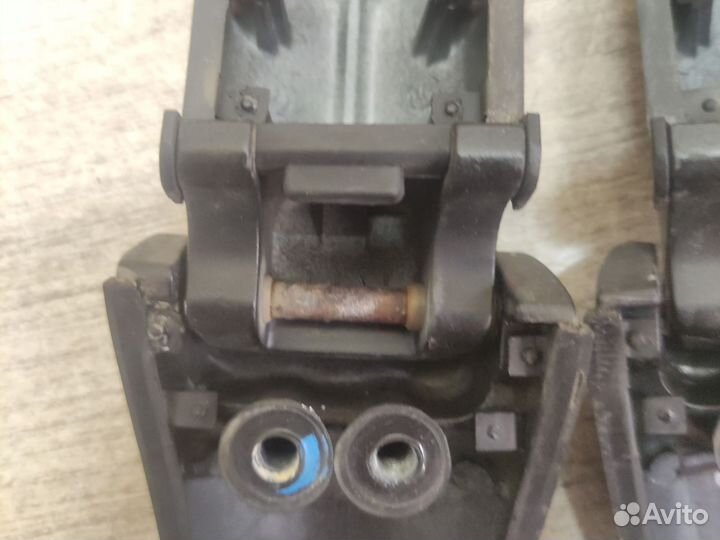 Петля заднего стекла Hyundai Santa Fe 1