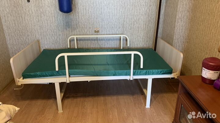 Кровать для лежачих больных