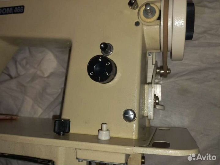 Швейная машинка Radom 466