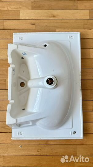 Раковина с тумбой