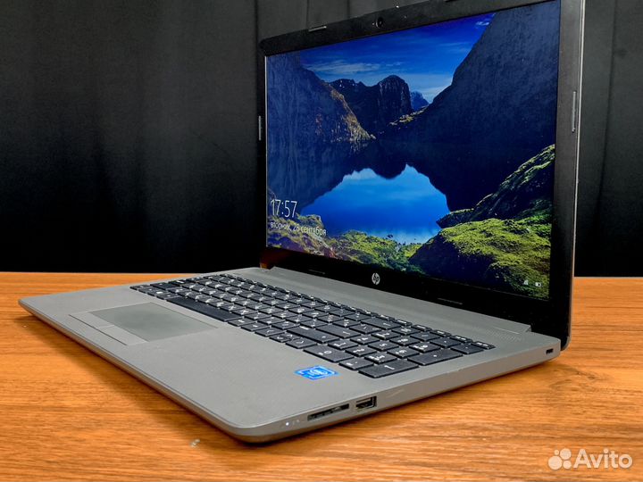 Ноутбук HP G7 250