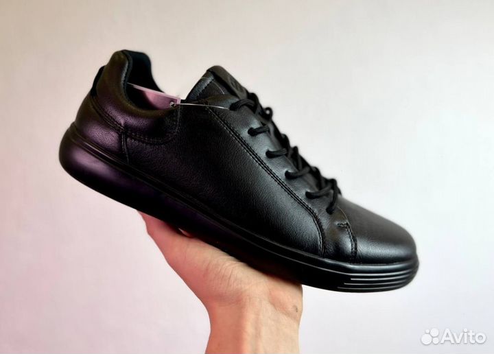 Кроссовки Ecco модные