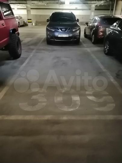Машиноместо, 10 м²
