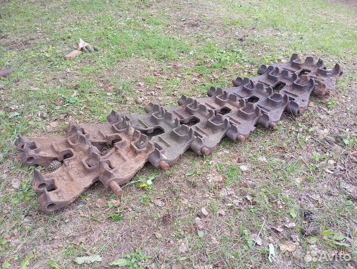 Траки дт-75 / Т-150 / Т-70 / тдт-55 (модель 1:43)