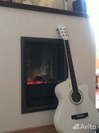 Акустическая гитара
