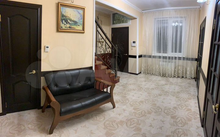 Дом 190 м² на участке 2 сот.