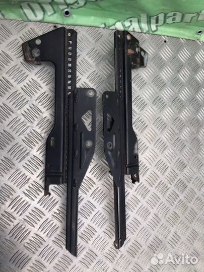 Салазки сиденья передние правые Mercedes-Benz S124