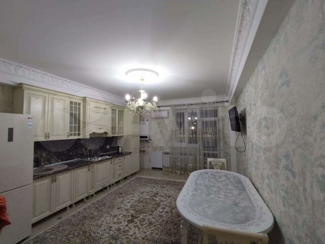 3-к. квартира, 120 м², 3/13 эт.