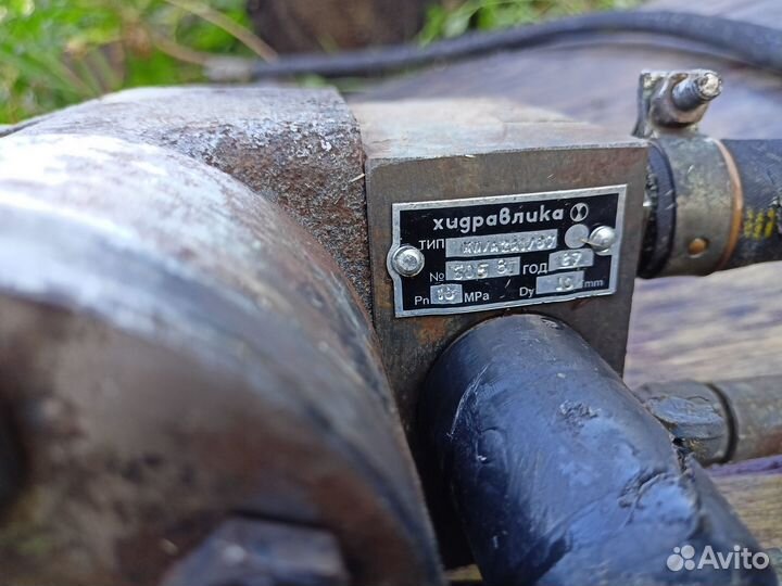 Насос дозатор на трактор