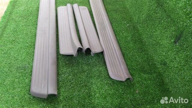 Накладки порогов Nissan Laurel HC35-104976 RB20DE