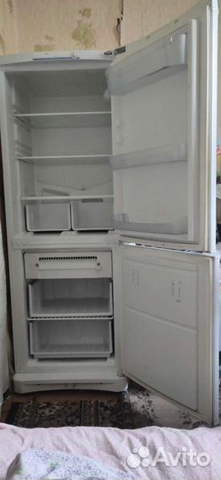 Холодильник indesit