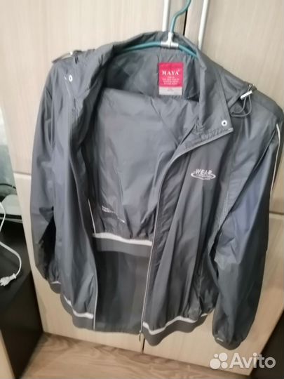 Женский спортивный костюм