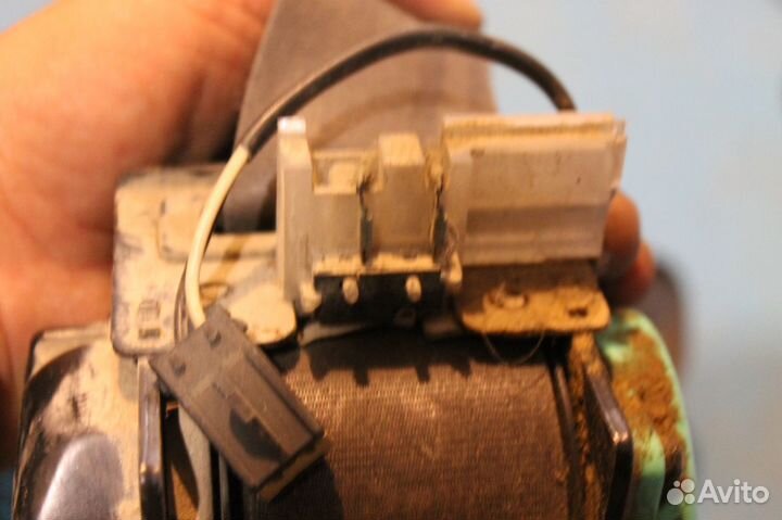 Ремень системы безопасности Chrysler 300M 1999