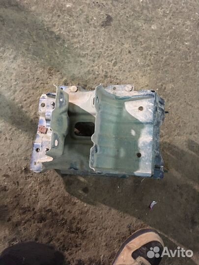 Chevrolet lacetti Корпус АКБ