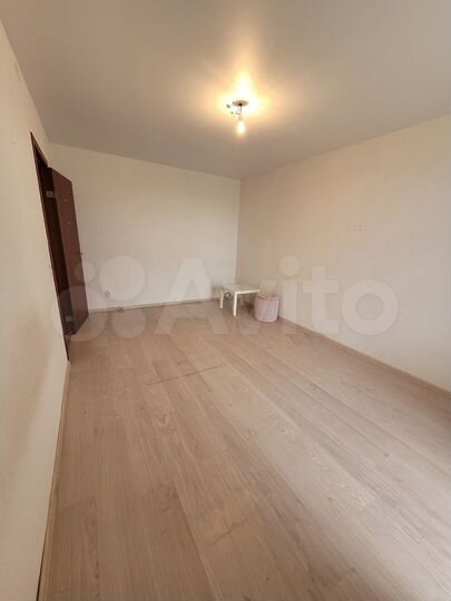 2-к. квартира, 50 м², 7/10 эт.