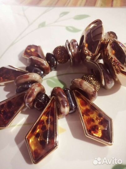 Подвеска к шарфу на карабинах