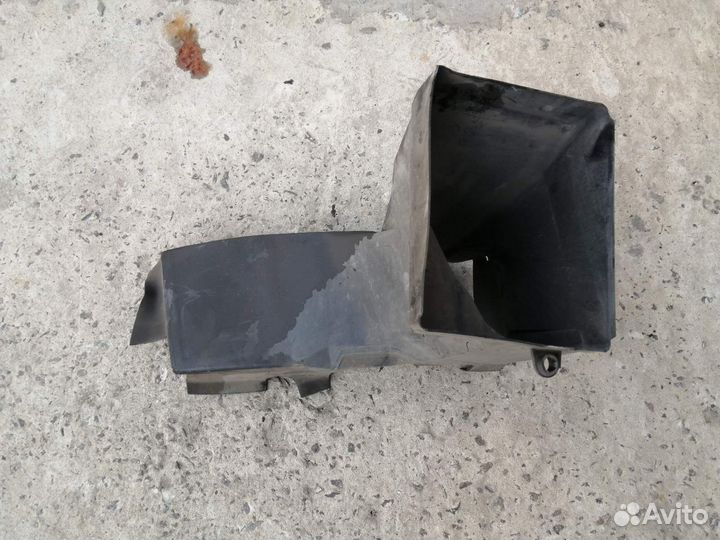 Воздухозаборник Интеркуллера Ауди А6 С5 4B0117339