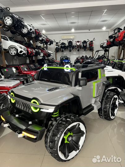 Детский электромобиль