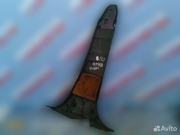 Обшивка средней стойки левая Renault Duster 2012