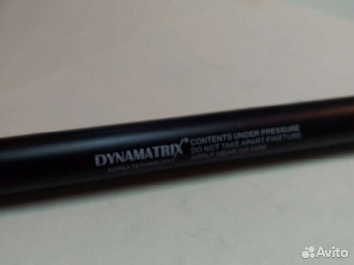 Амортизатор крышки багажника Toyota Corolla