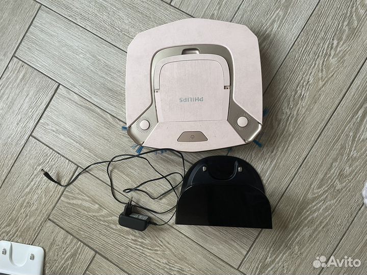 Робот пылесос philips