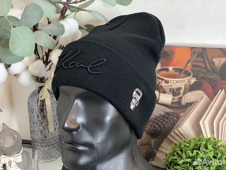 Шапка Karl Lagerfeld