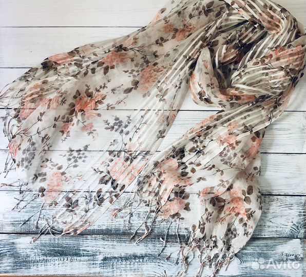 Шарфы платки палантины