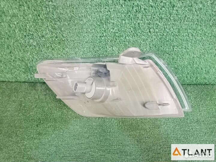 Поворотник передний левый toyota premio