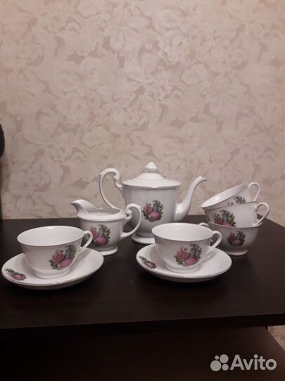 Китайский фарфоровый чайный сервиз