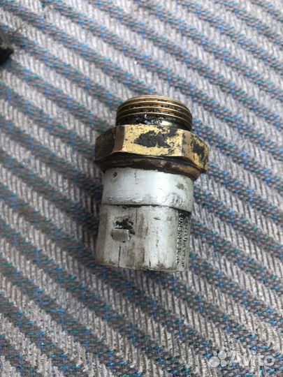 Датчик температуры охлаждающей жидкости