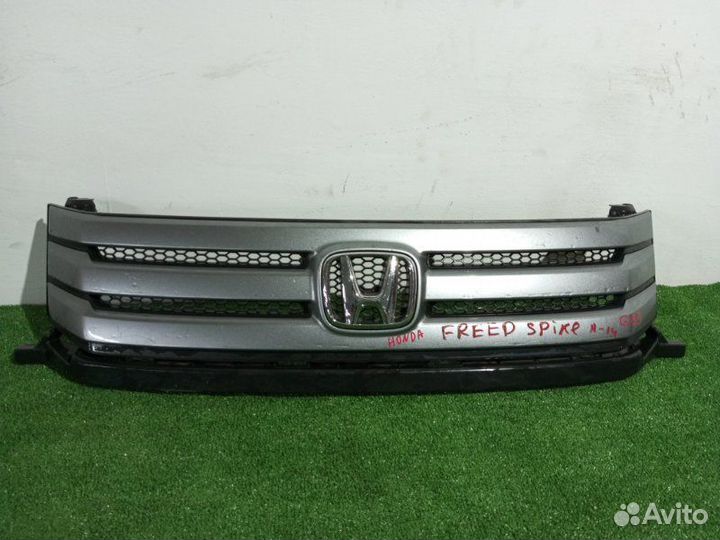 Решетка радиатора Honda Freed Spike GB3 L15A