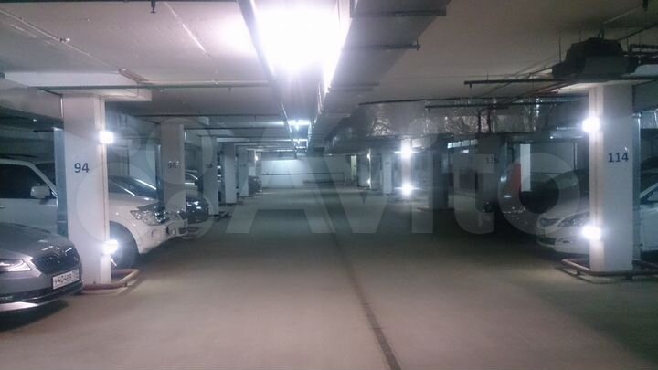 Машиноместо, 13 м²