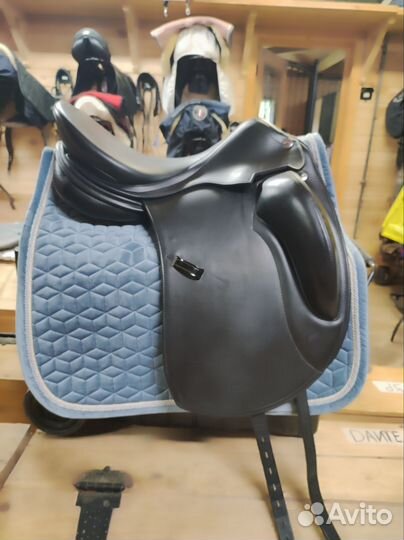 Седло выездковое Erreplus Vittoria 17/33