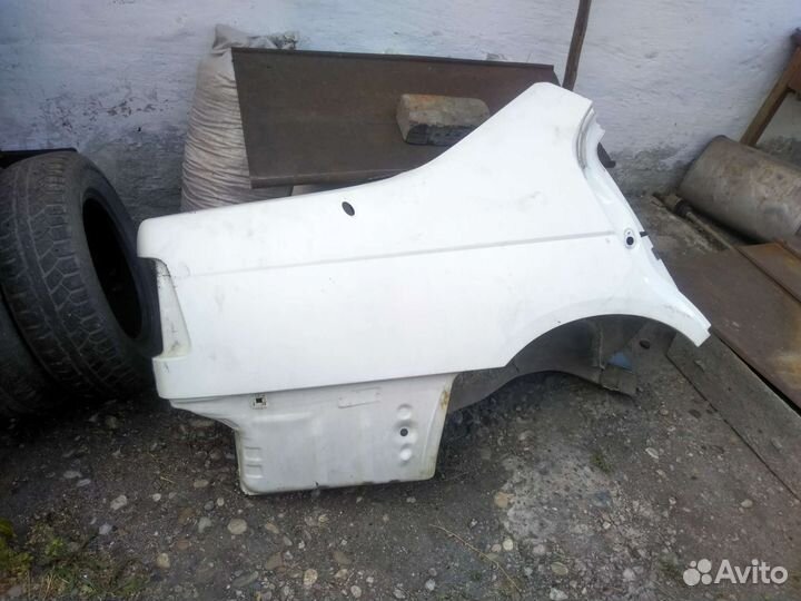 Nissan bluebird крыло