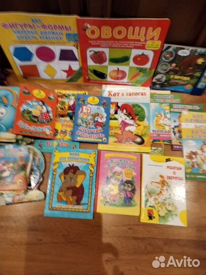 Книги детские,в отличном состоянии.Цена договорная