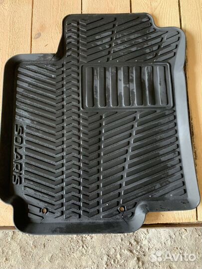 Автомобильные коврики резиновые