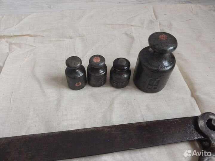 Весы старинные