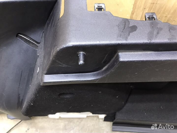 Обшивка багажника правая лансер 10 sportback