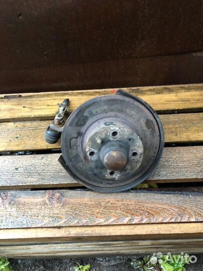 Поворотный кулак ваз 2107