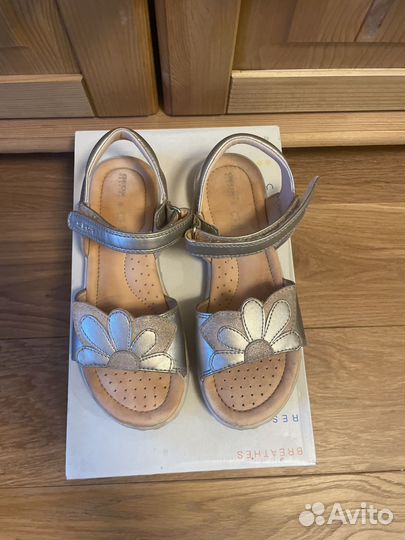 Сандалии для девочки 33 размер Geox