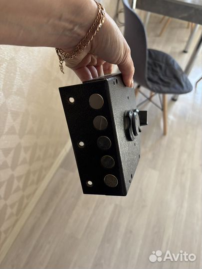 Замок дверной