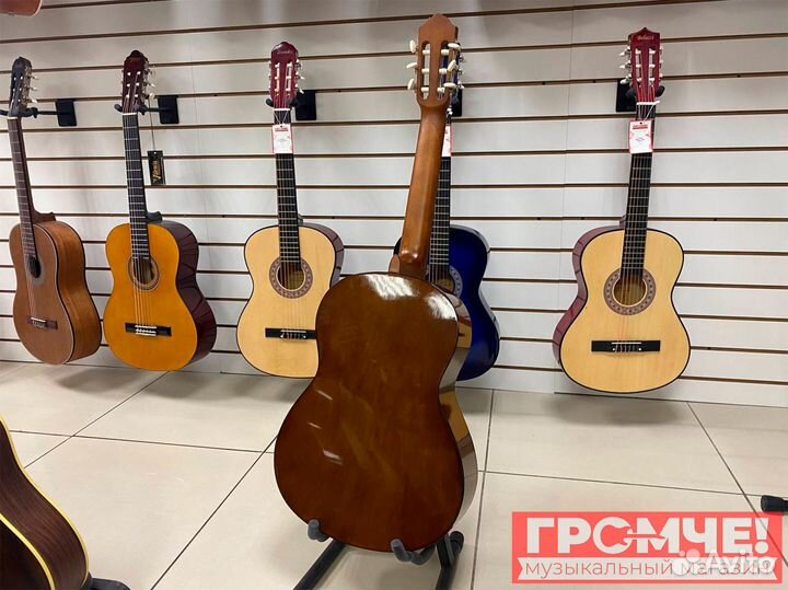 Гитара классическая Yamaha C40 Б/У