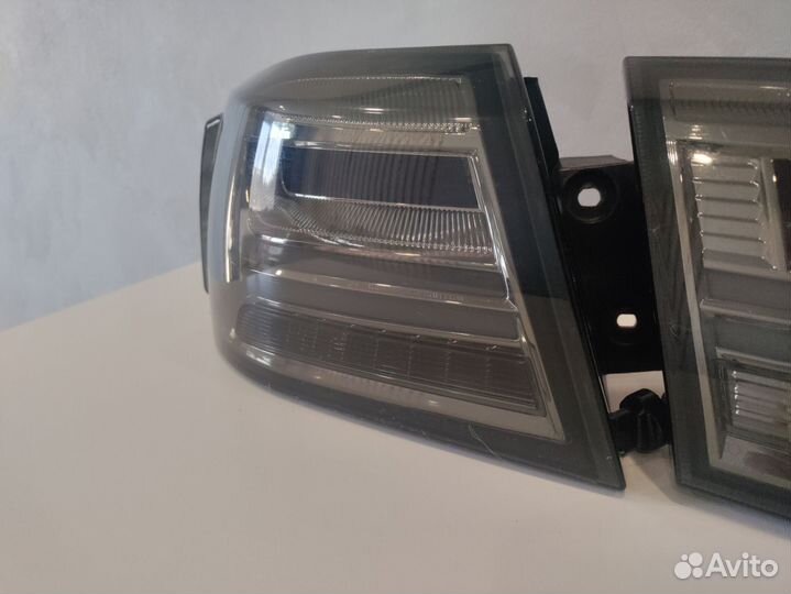 Задние фонари Mitsubishi lancer 10