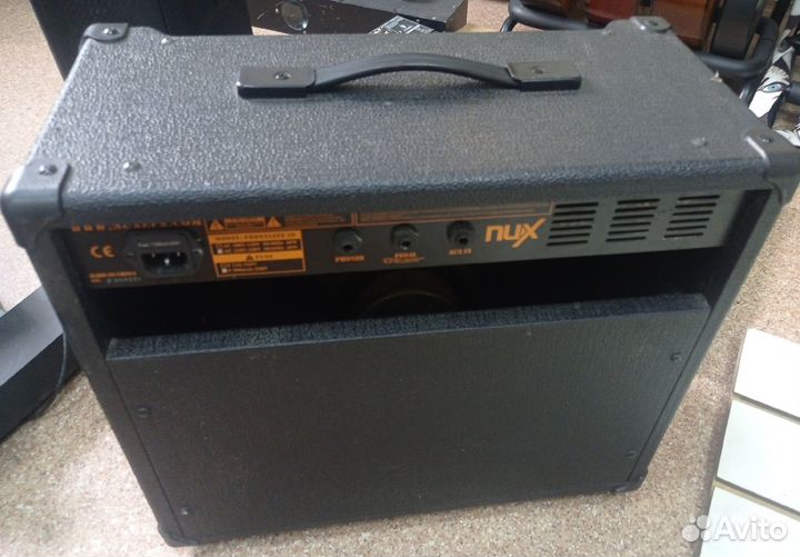 Гитарный комбоусилитель Nux Frontline 30