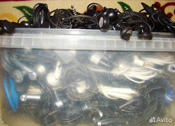 72 гарнитуры