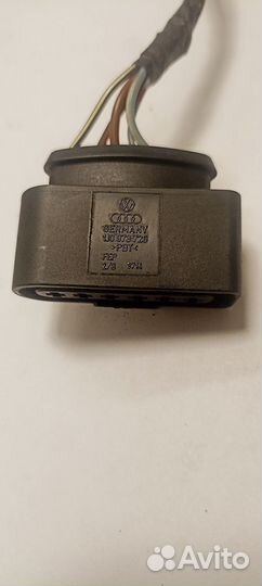 Vw-t6 фишка (Разъем) левый и правый 1J0 973 726